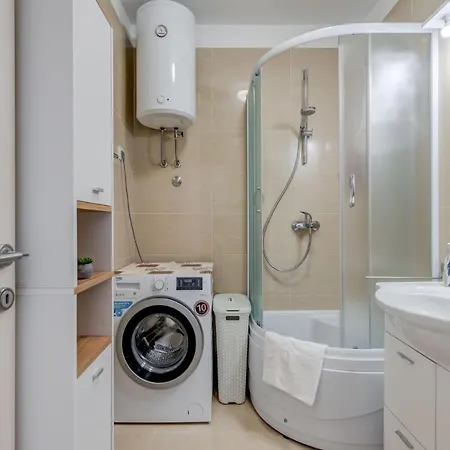 Lct Uptown Apartamento Split