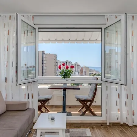 Lct Uptown Apartment *